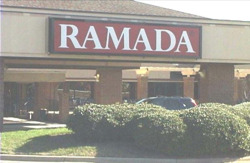 Ramada By Wyndham Raleigh Hotel Екстериор снимка